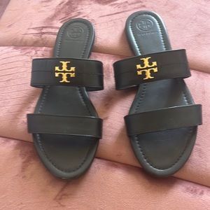 Tory Burch sandals new without box
